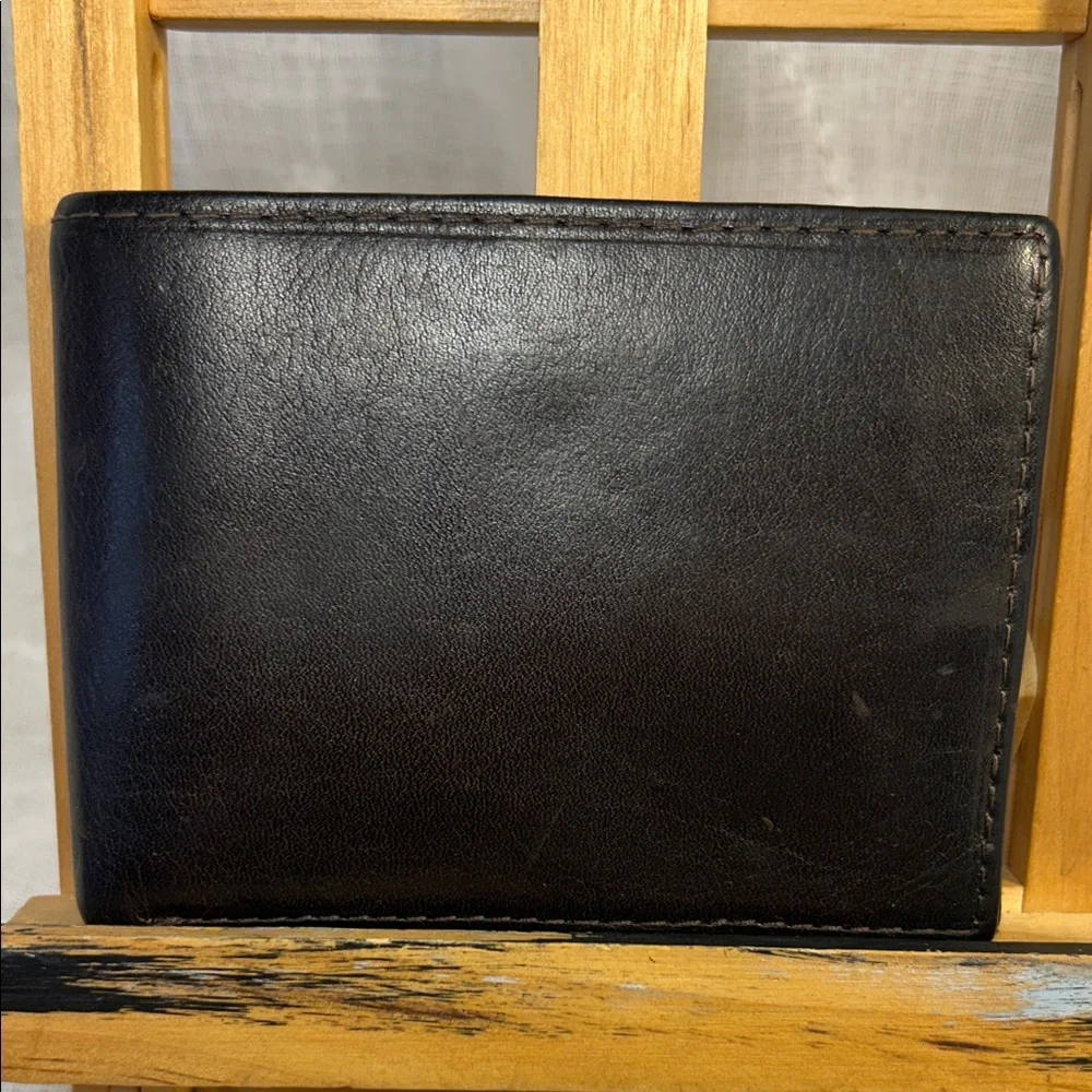 Hand crafted soft glove leather bifold wallet